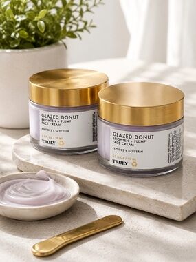 Truly Glazed Donut Face Cream Bundle of 2 Brighten & Plump 3.1 oz NWT